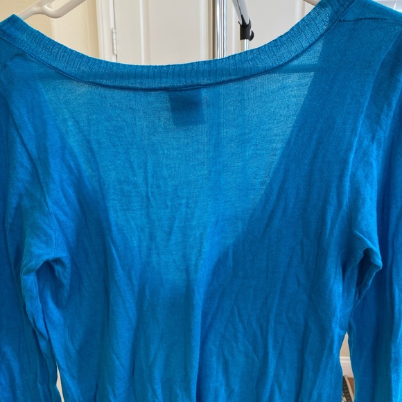 A&F sweater size medium - Picture 9 of 11